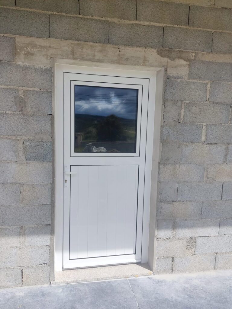 PHOTO-2025-02-07-18-01-37(4)