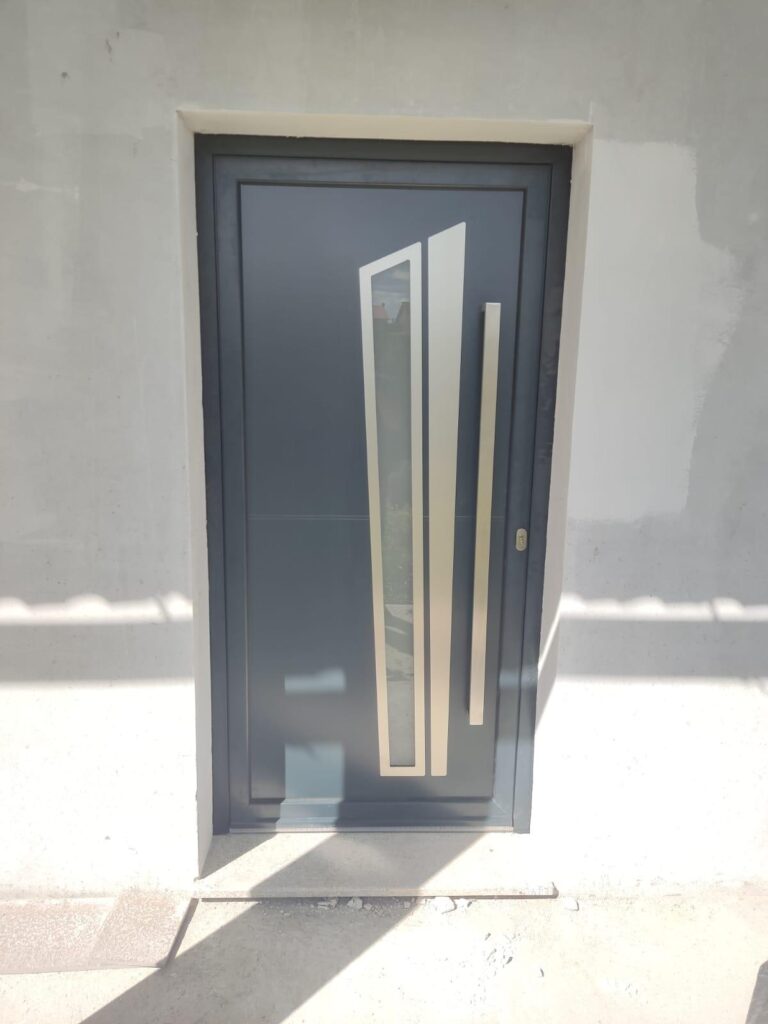 PHOTO-2025-02-07-18-01-38(7)